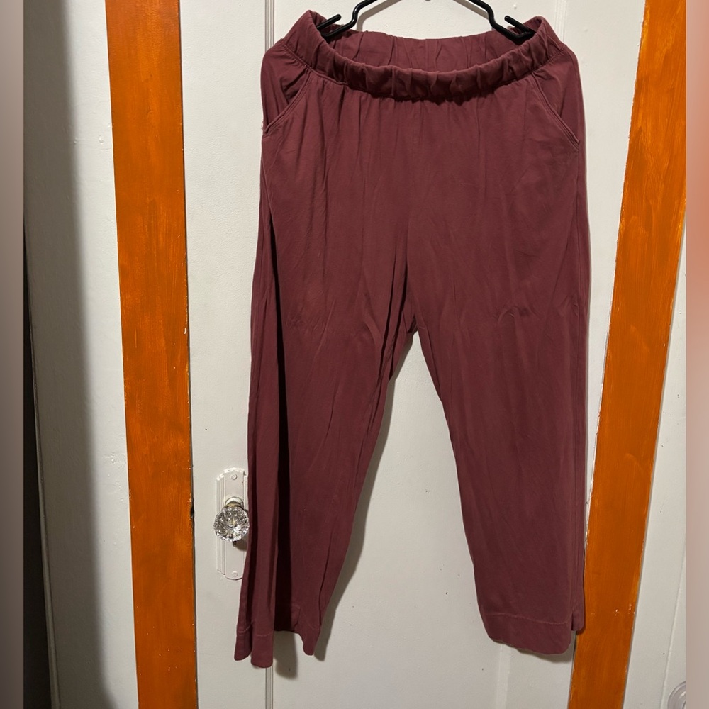 Pact All-Ease sleep pants in marsala - Picture 2 of 3